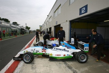 2013-F-Abarth-03