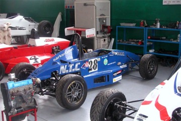 2005 la vettura per Simone Gatto