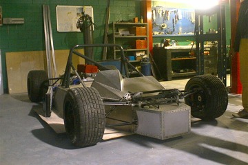 2005 la vettura sport in costruzione